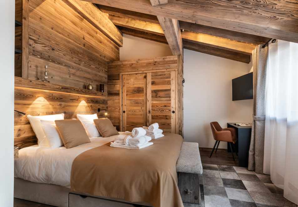 Alaska Lodge, Val d'Isere (self catered apartments) - Apartment 6