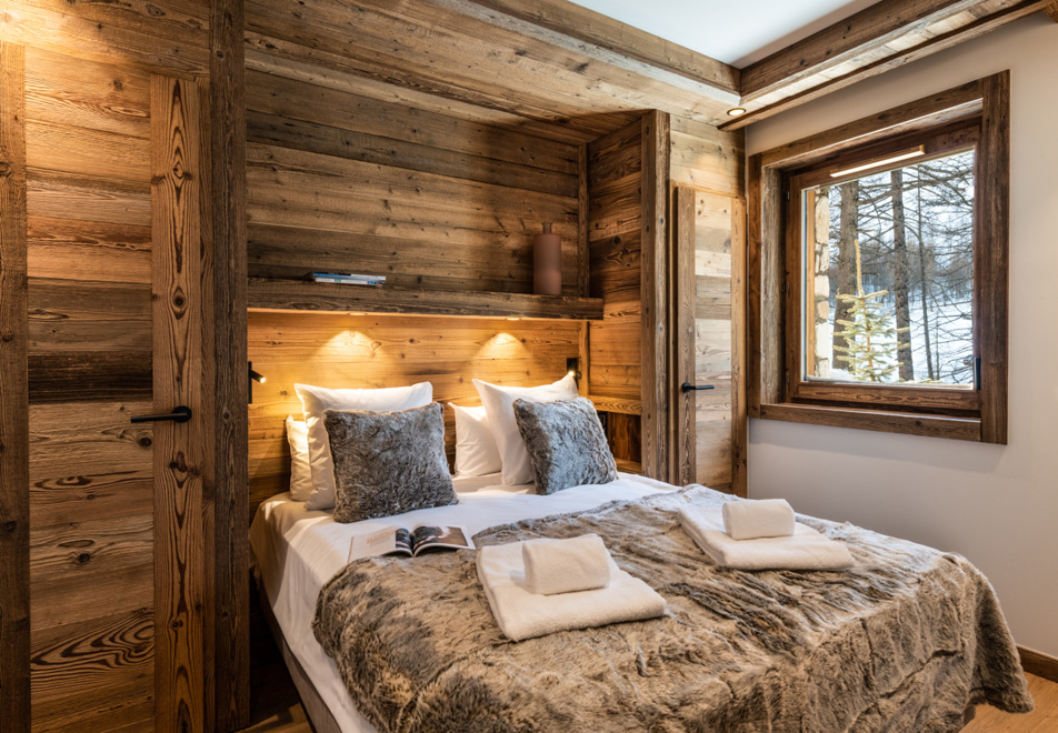 Vail Lodge, Val d'Isere (self catered apartments) - Apartment A01
