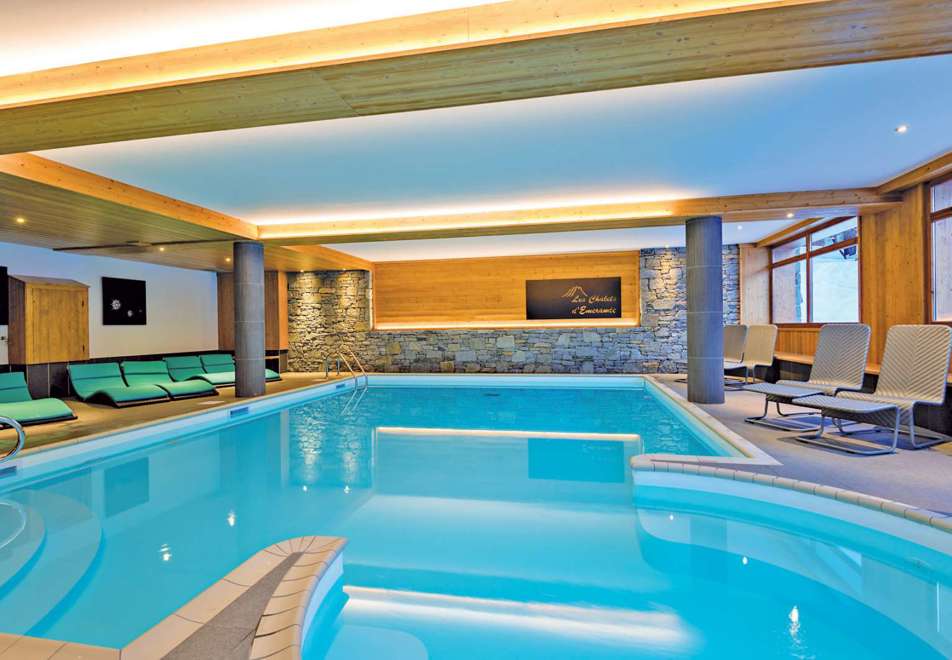 Les Chalets de Emeraude, Les Saisies (self catered apartments) - Indoor pool