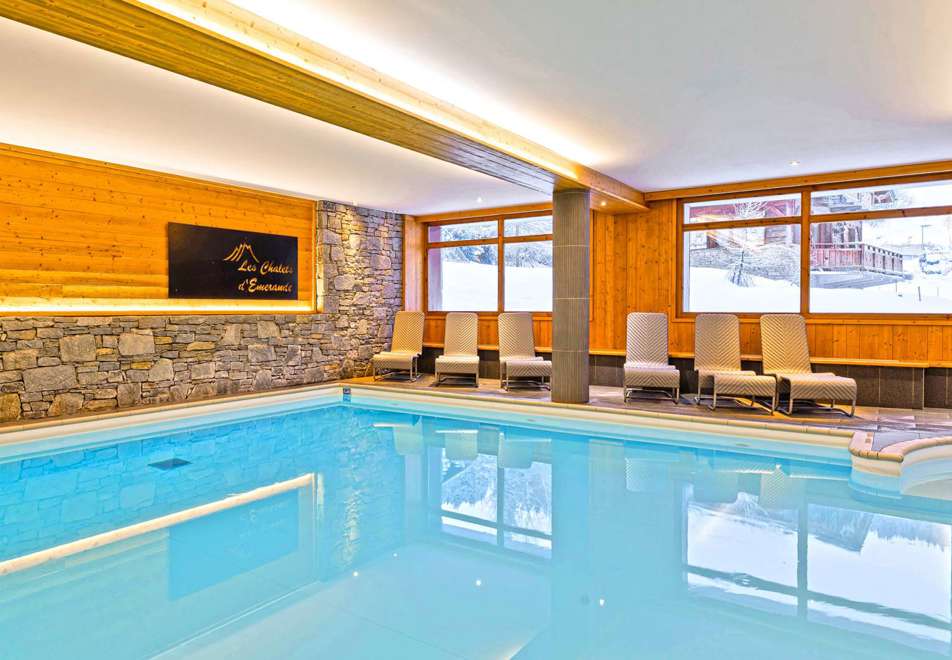 Les Chalets de Emeraude, Les Saisies (self catered apartments) - Indoor pool