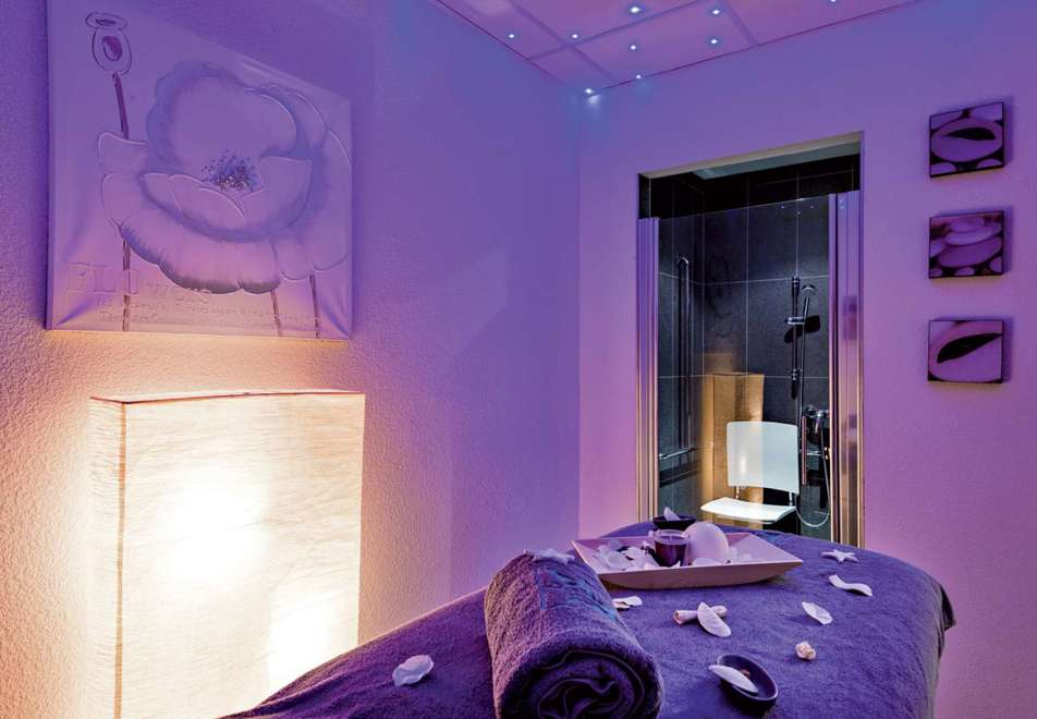 Les Chalets de Emeraude, Les Saisies (self catered apartments) - Treatment room