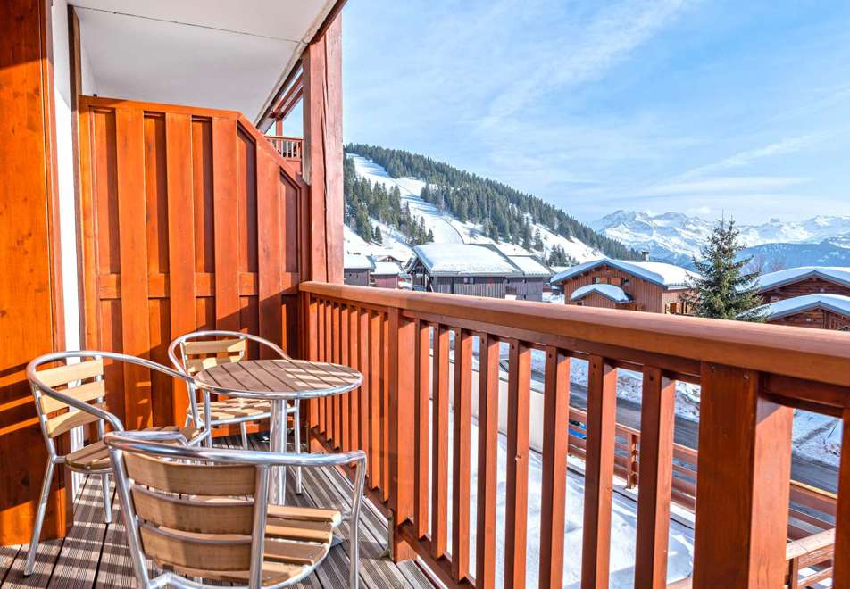 Les Chalets de Emeraude, Les Saisies (self catered apartments) - Balcony view