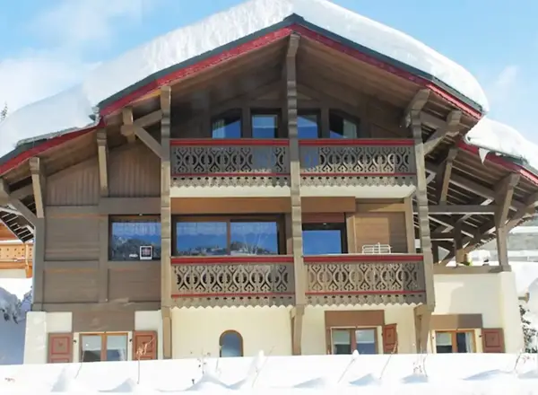 Delphine (Les Gets) exterior (2)