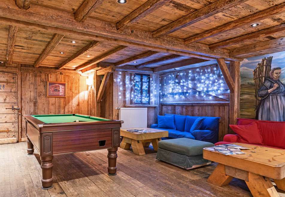 Le Village des Lapons, Les Saisies (self catered apartment) - Reception lounge