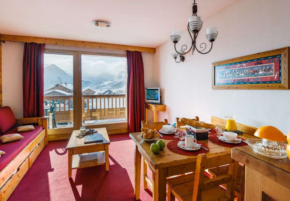 Ecrin des Sybelles, La Toussuire (self catered apartments) - Typical apartment style