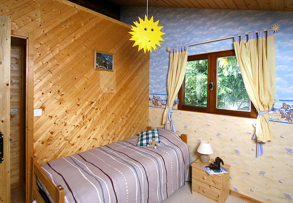 Jon, Les 2 Alpes (self catered chalet) - Twin bedroom