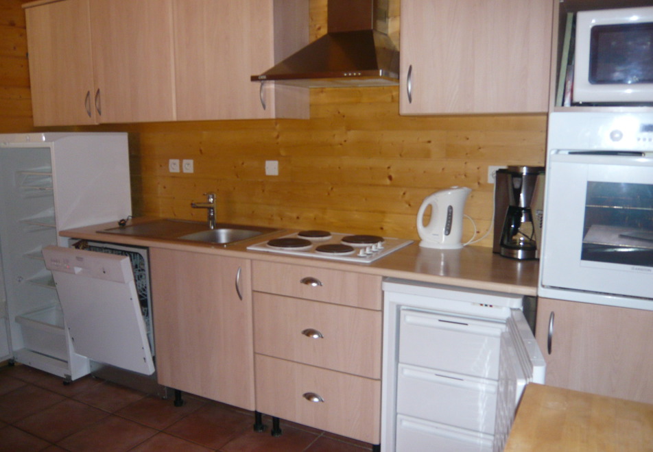 Le Planet I & II, Venosc (self catered chalets) - Kitchen