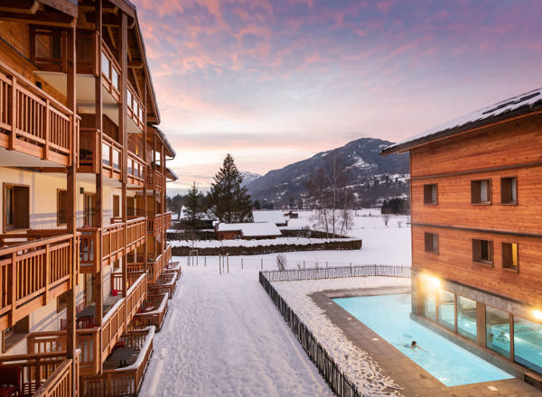 PISCINE 187 MMV Samoens©Manureyboz