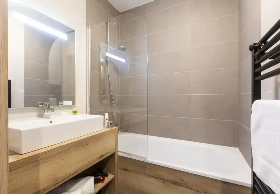 La Residence Club Samoens Village, Samoens (self catered apartments) - Typical 1 bed confort style apartment ©Manureyboz