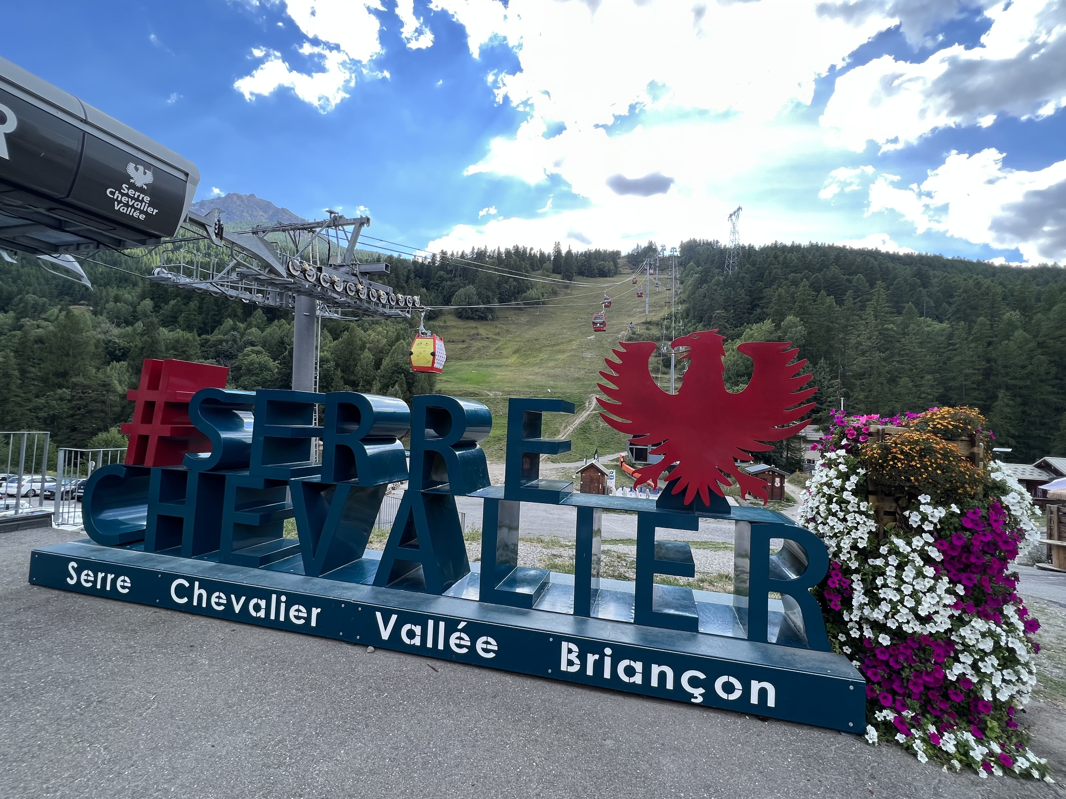 19 = Serre Chevalier Sign