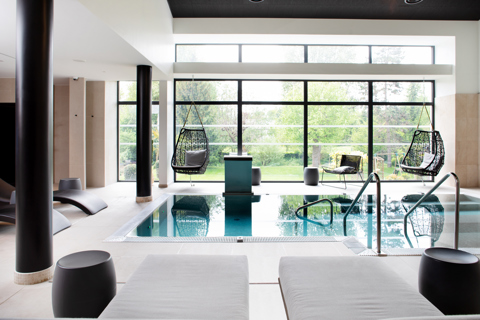 Le Richebourg indoor pool