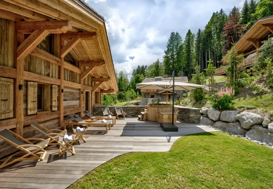 Chalet Alaska, Chamonix (self catered chalet) - Stunning summer location (©Adam Johnston)
