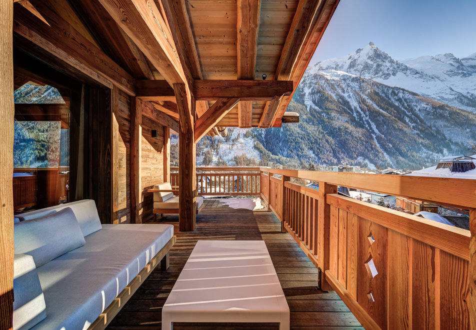 Chalet Azurite, Chamonix (self catered chalet) - Stunning winter location (©Adam Johnston)