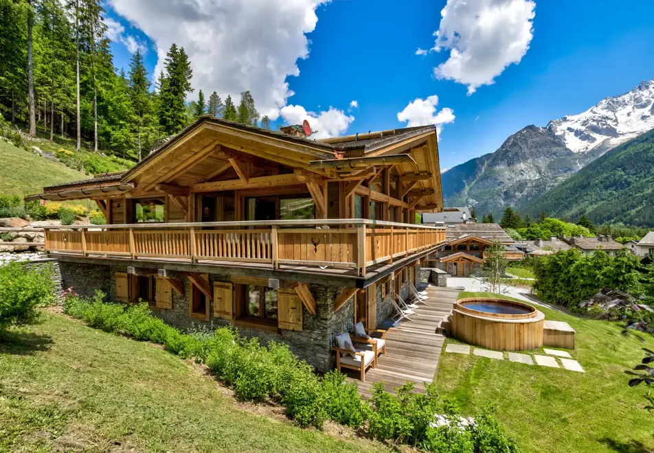 Chalet Saphir, Chamonix (self catered chalet) - Stunning location (©Adam Johnston)
