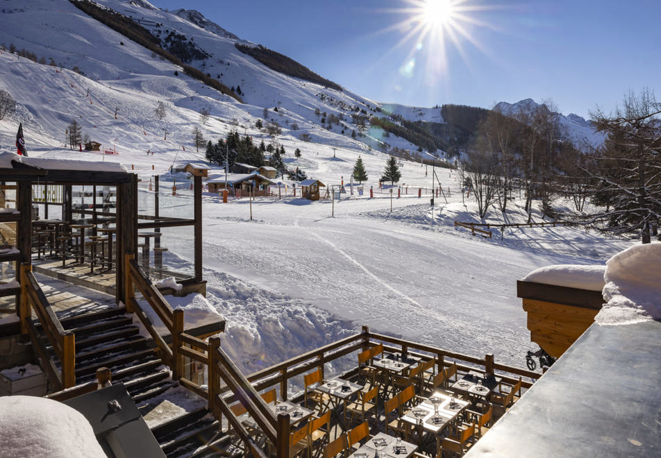 Cote Brune, Les 2 Alpes (hotel) - Terrace