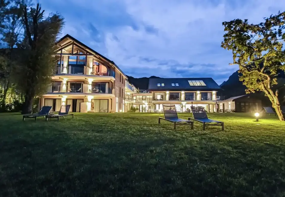 Villa Caroline, Lake Annecy - Beautiful surroundings