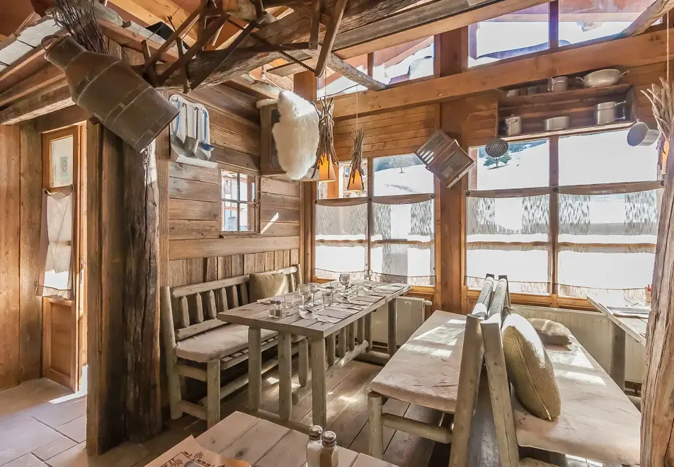 Les Balcons de Village, Val Cenis (self catered apartments) - La Bergerie restaurant