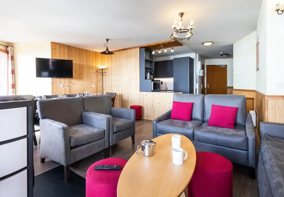 Les Balcons de Val Thorens, Val Thorens (self catered apartment) - Typical apartment style