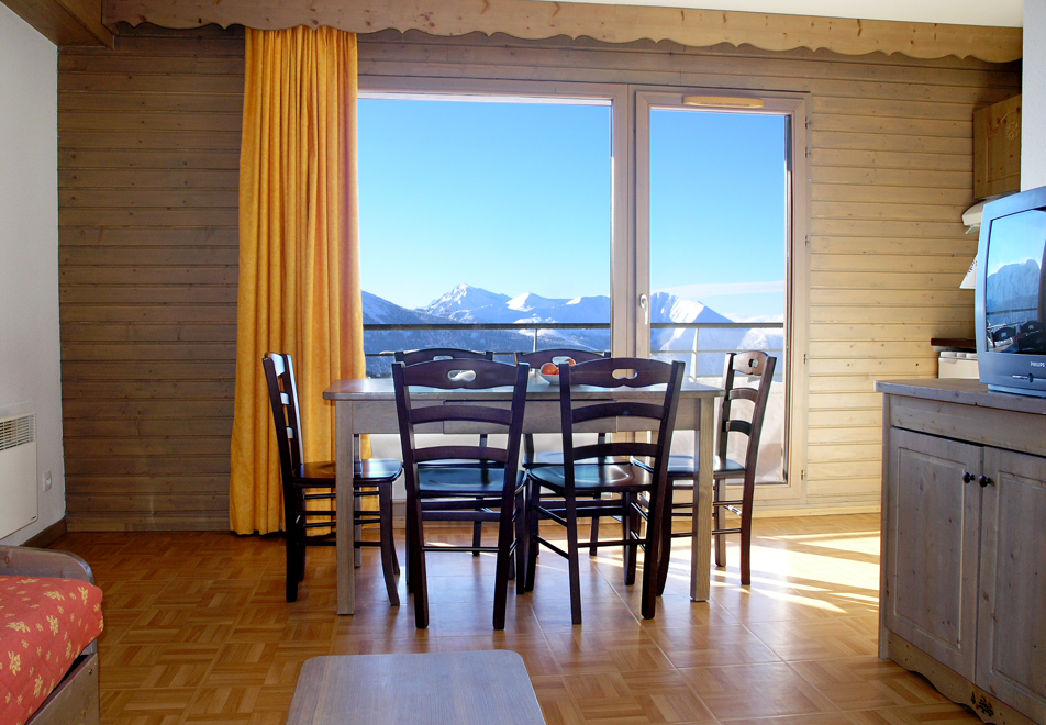 Ecrin des Neiges, Chamrousse (self catered apartment) - Typical Apartment