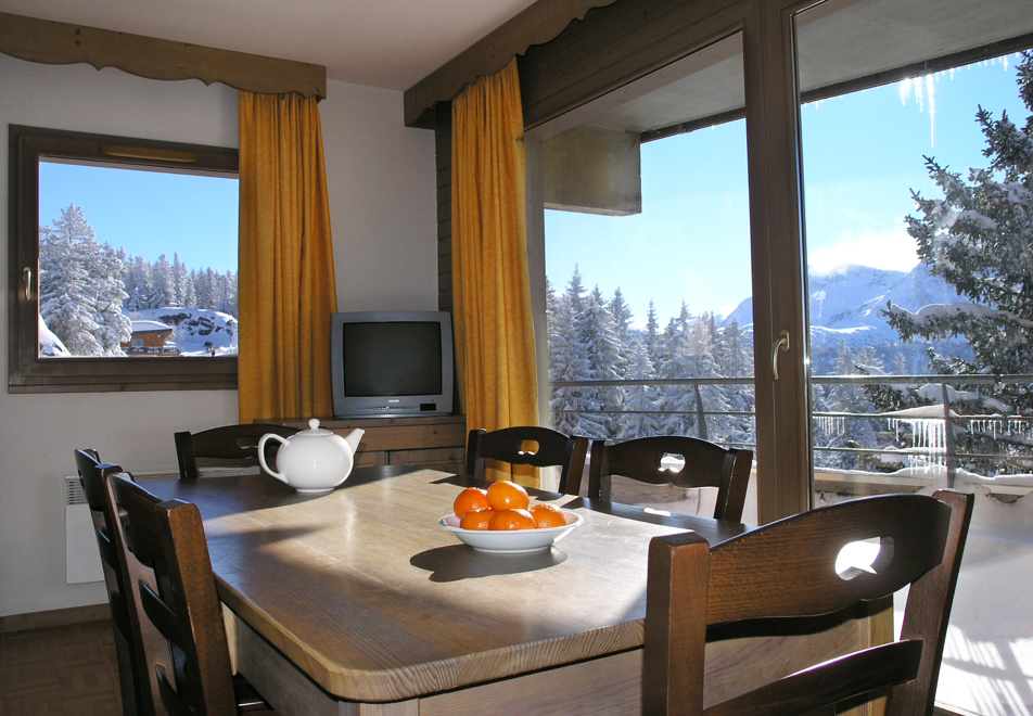 Ecrin des Neiges, Chamrousse (self catered apartment) - Typical Apartment