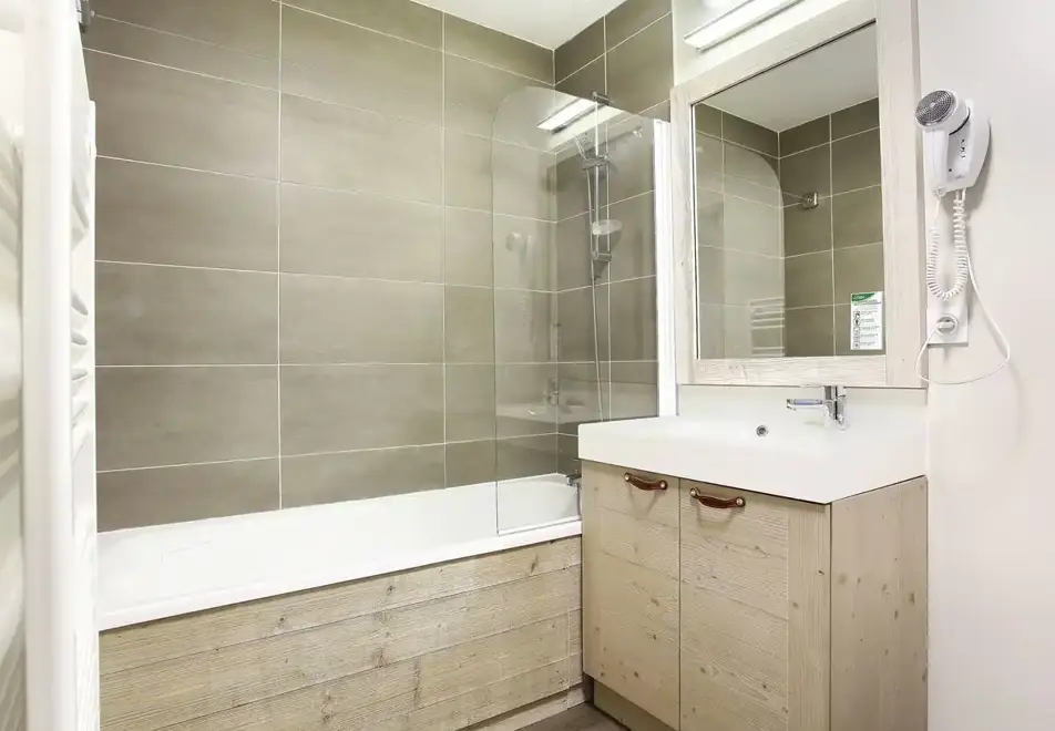 Le Panoramic, Flaine (self catered apartments) - Typical apartment style