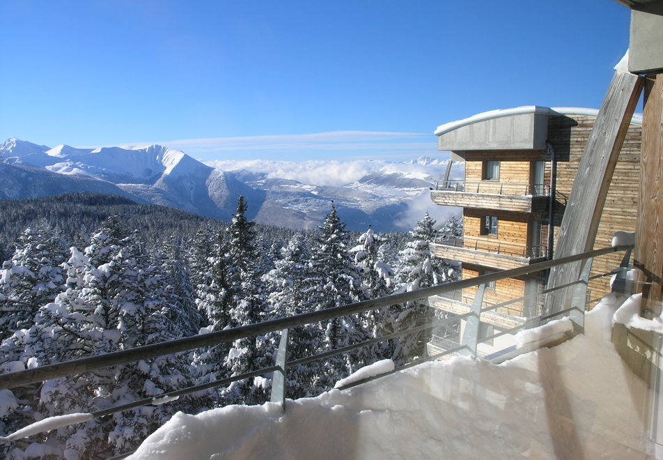 Ecrin des Neiges, Chamrousse (self catered apartment) - Exterior