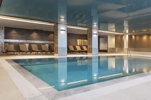 Laska, Les Contamines (self catered apartments) - Indoor pool
