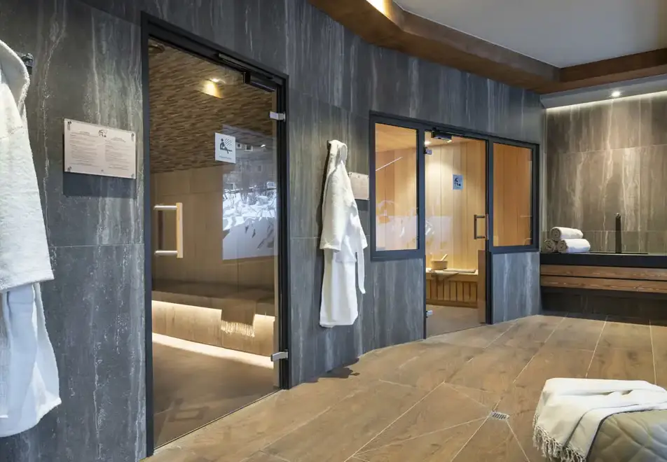 Laska, Les Contamines (self catered apartments) - Spa