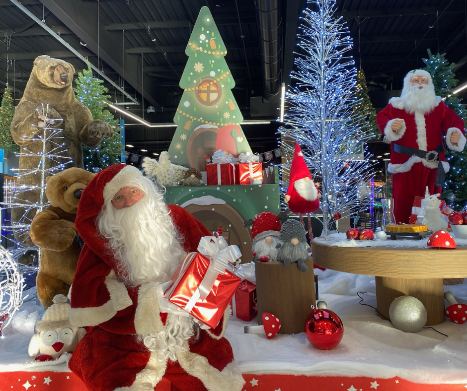 MF BLOG Father Christmas At Super U