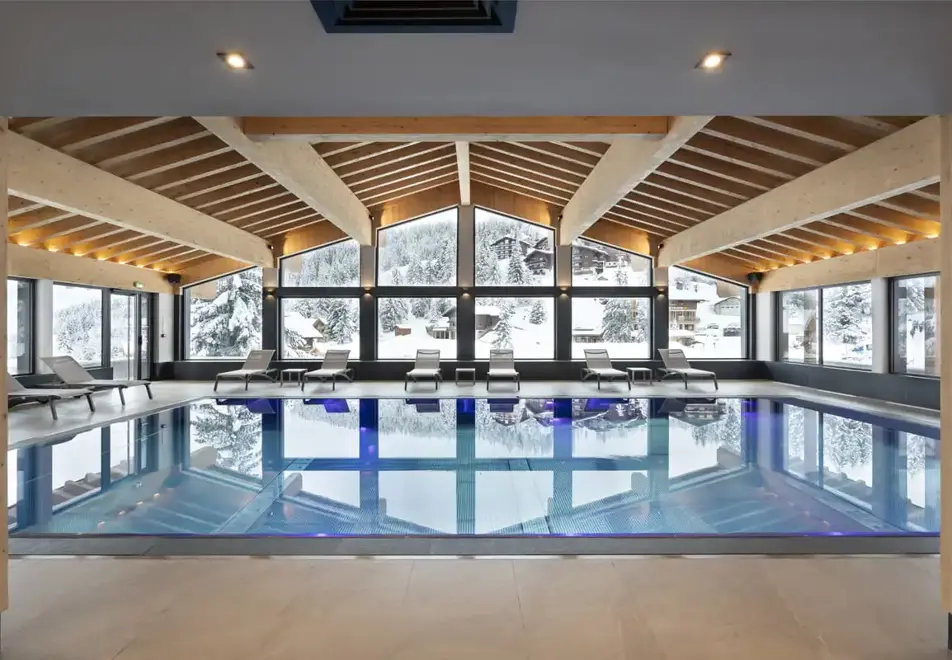 Hameau de l'Ours, Manigod (self catered apartments) - Indoor pool