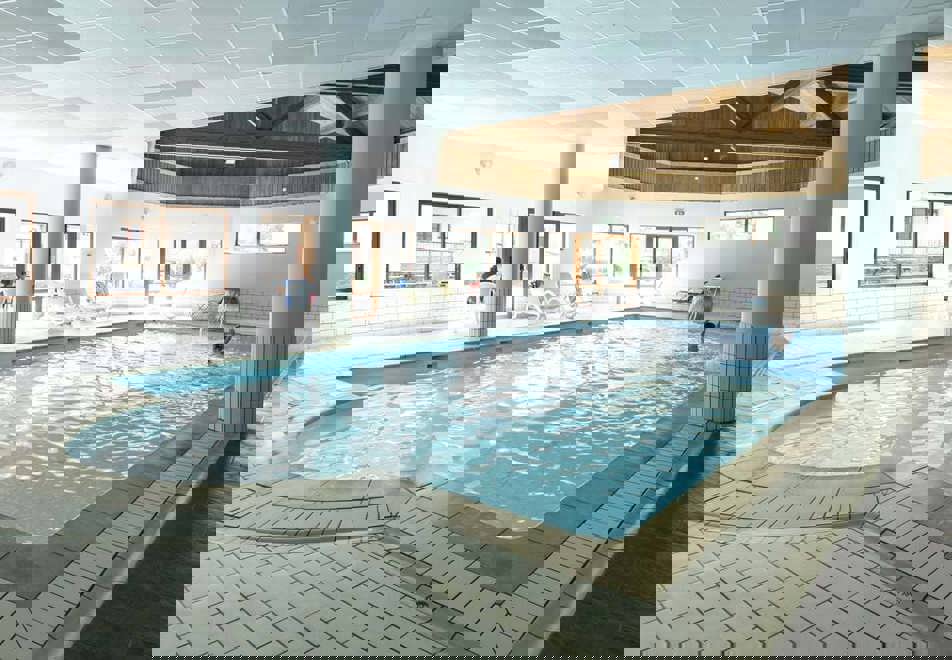l'Oree des Pistes, St Sorlin d'Arves (self catered apartments) - Indoor pool