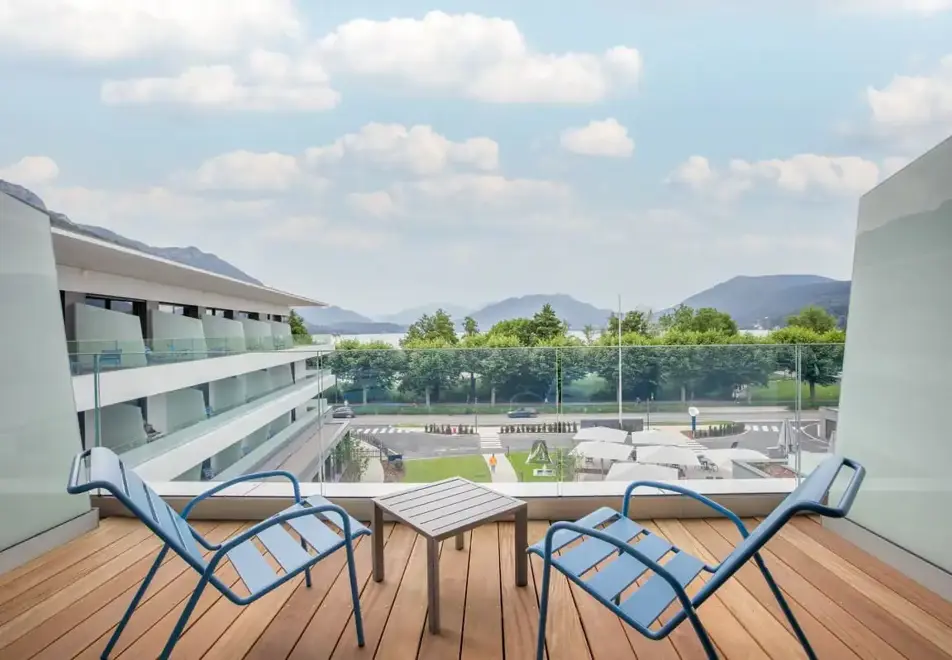 Le Rivage Hotel & Spa, Annecy (hotel) - Typical balcony style (upper floor)