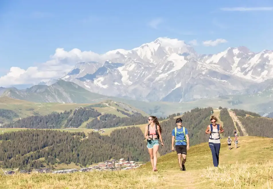 Les Saisies walking
