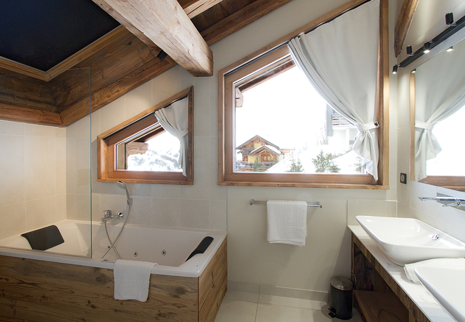 Lis, Les Deux Alpes (self catered chalet) - Bathroom