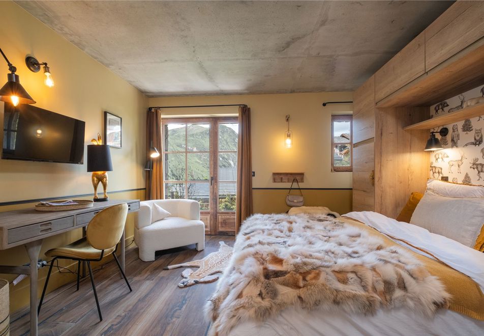 Chalet Blanc, St Martin de Belleville (self catered chalet) - Bedroom