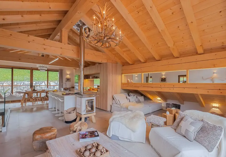 Chalet Blanc, St Martin de Belleville (self catered chalet) - Open plan living/dining area