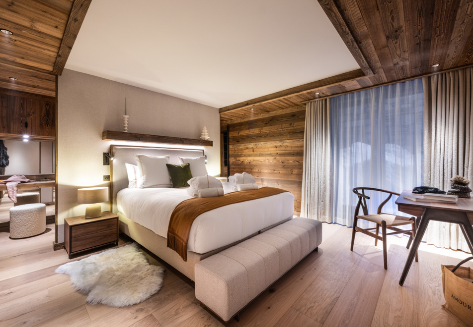 Silverstone Lodge, Val d'Isere (self catered chalet/apartment) - Number 2