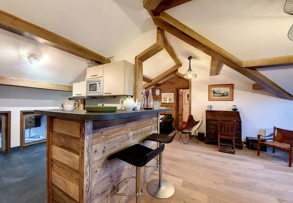 3 bedroom apartment in Saint Martin de Belleville (self catered) - Open plan kitchen/dining