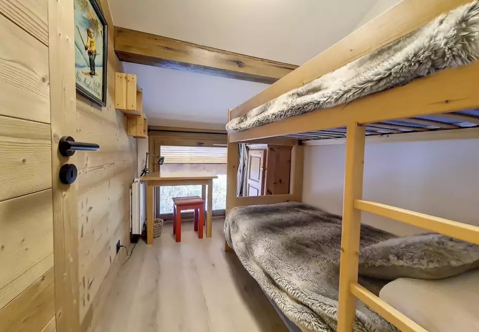 3 bedroom apartment in Saint Martin de Belleville (self catered) - Bunk beds