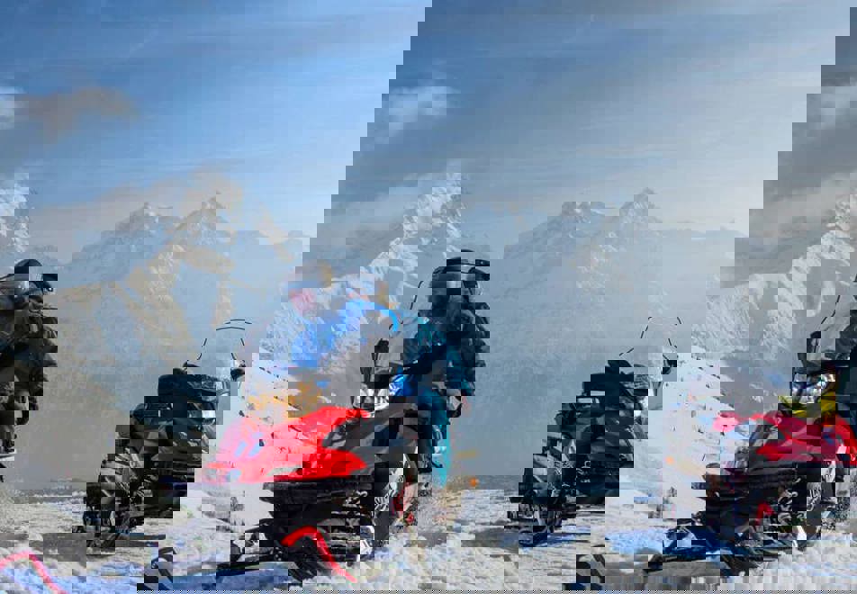Les Deux Alpes ski resort - Snow mobiling