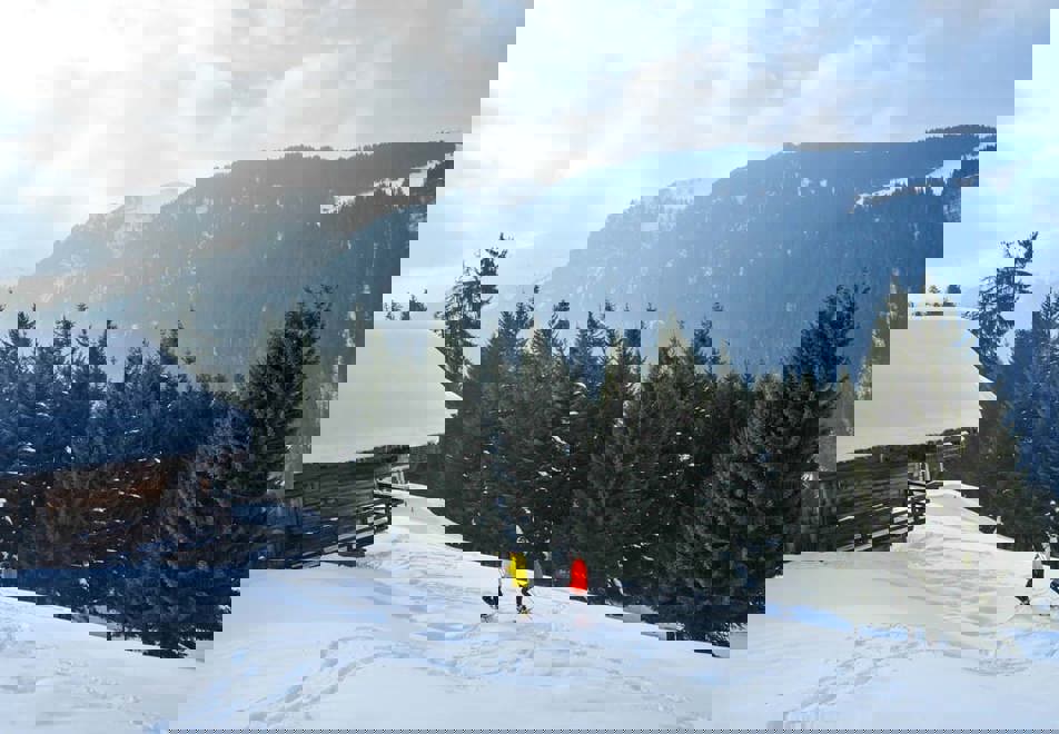 Chatel walking