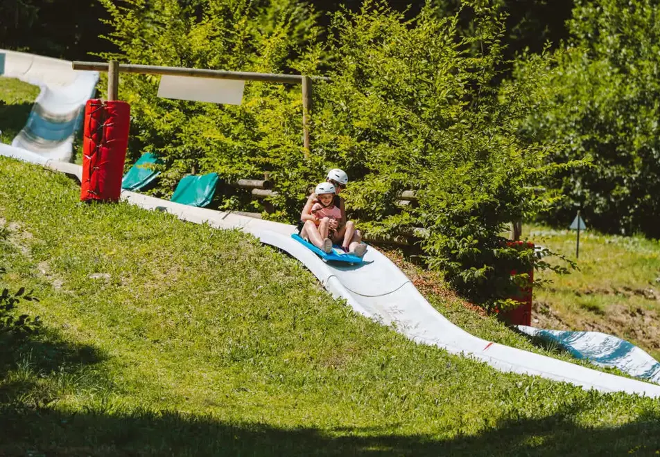 Morzine sledging