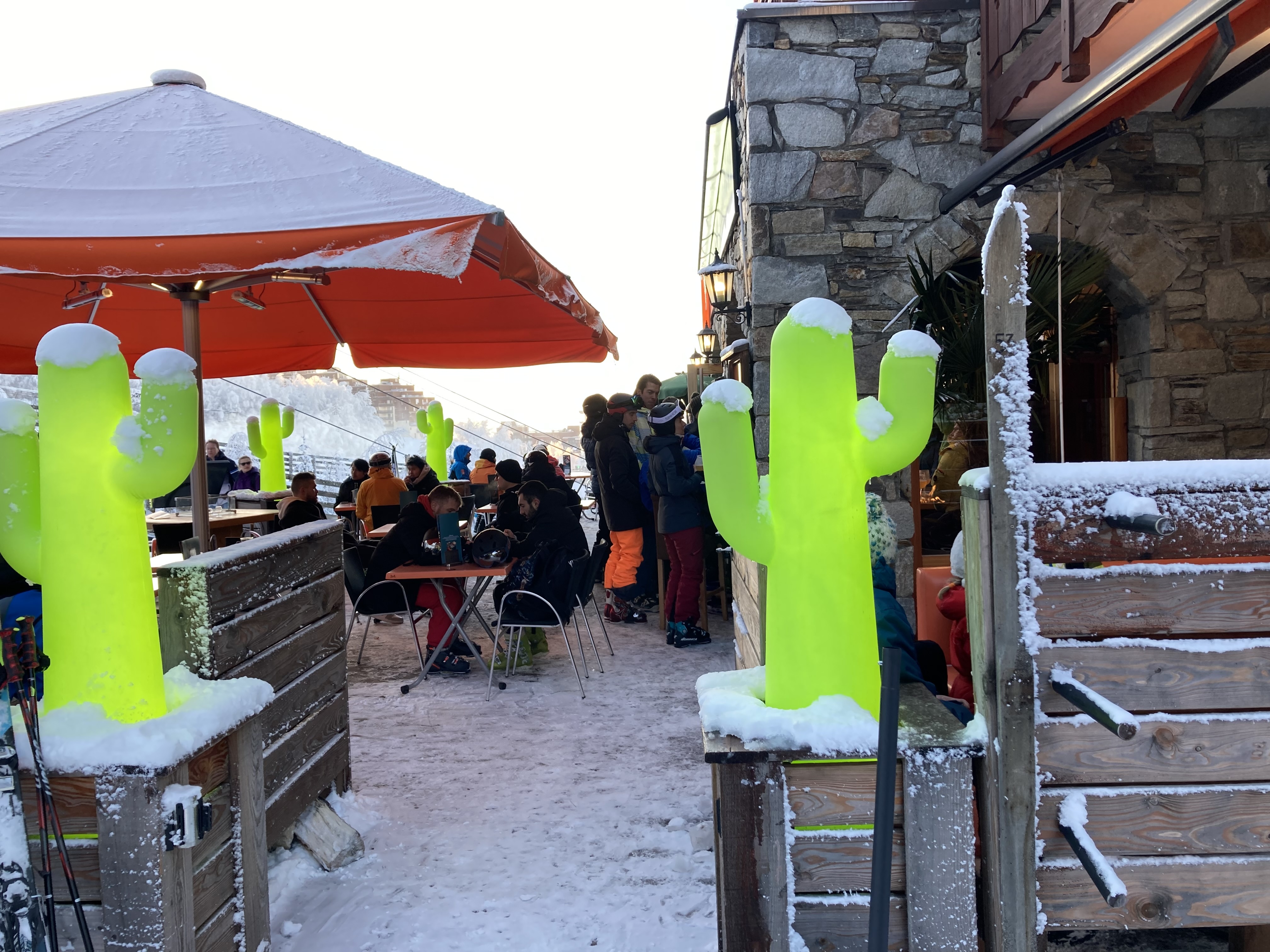 Kaktuss Bar At Les Granges Des 7 Laux Jan24
