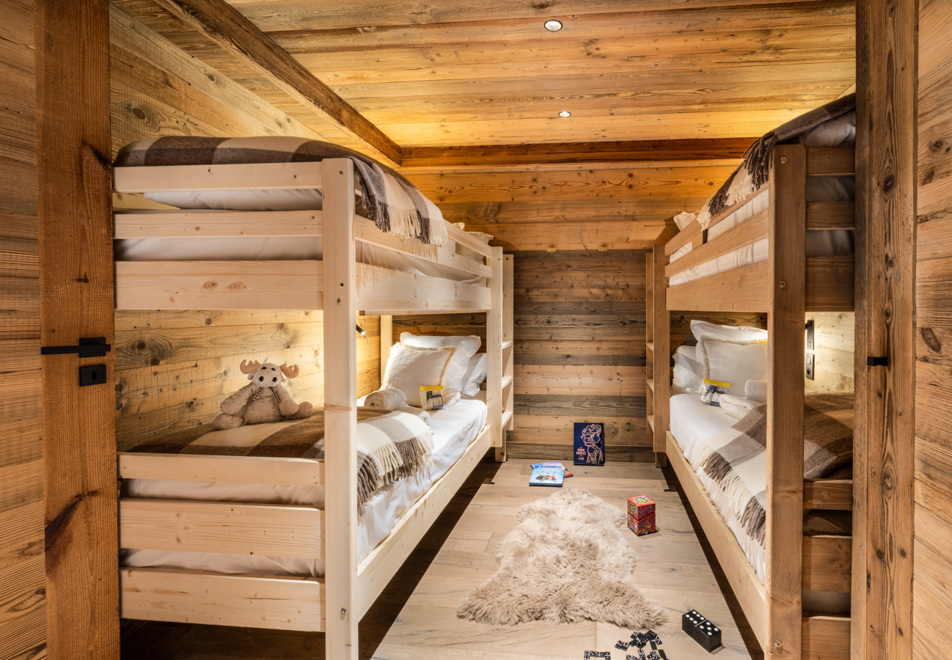 Falcon Lodge, Meribel (self catered apartments) - F12 (©Philippe Gal)