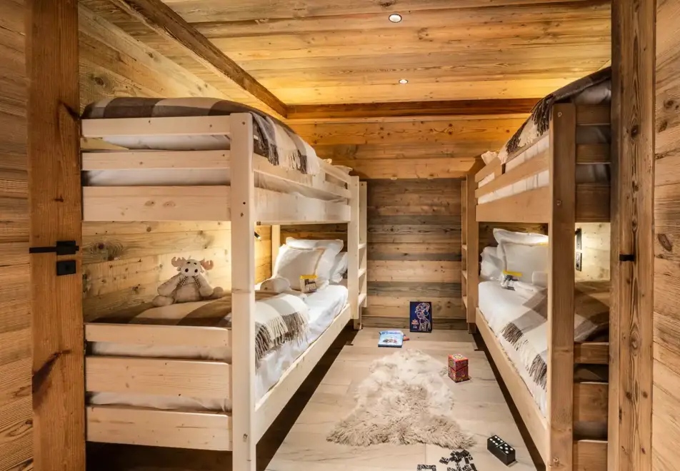 Falcon Lodge, Meribel (self catered apartments) - F12 (©Philippe Gal)