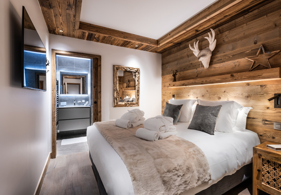 Falcon Lodge, Meribel (self catered apartments) - A02 (©Philippe Gal)