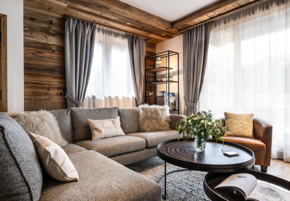 Falcon Lodge, Meribel (self catered apartments) - A02 (©Philippe Gal)