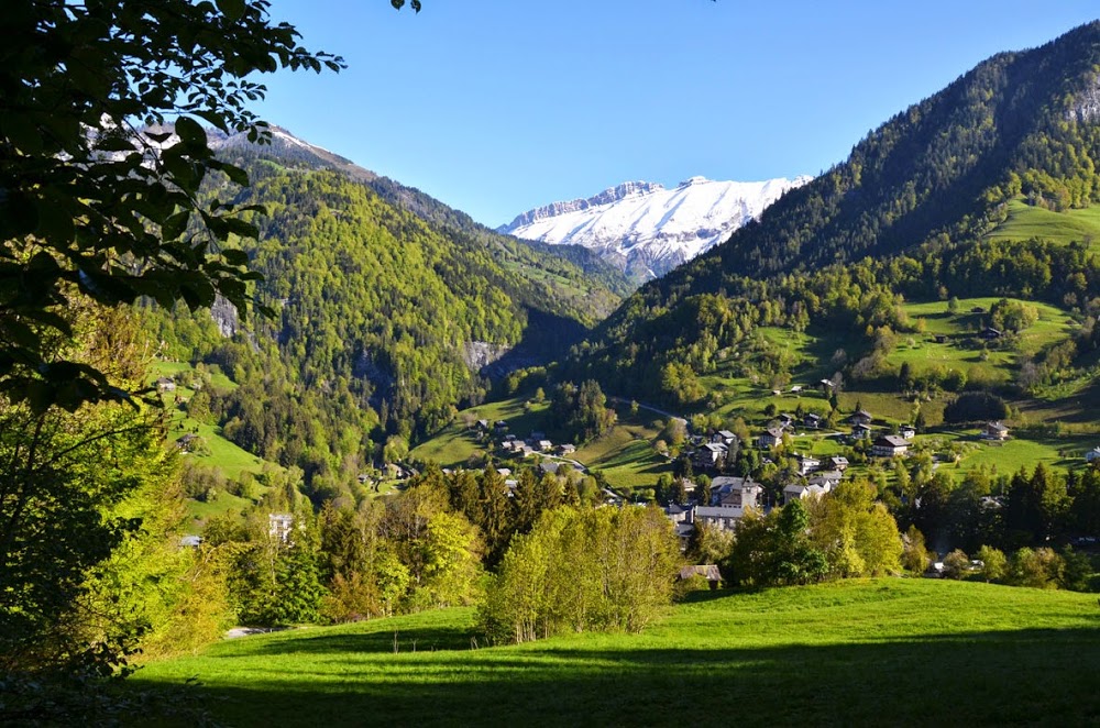 Notre Dame de Summer Holidays Peak Retreats Notre Dame de Summer Holidays Peak Retreats