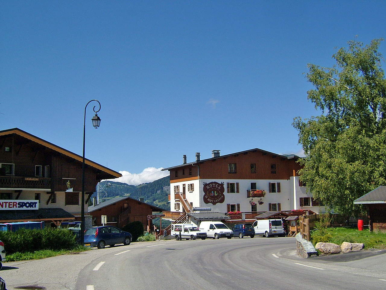 Notre Dame de Summer Holidays Peak Retreats Notre Dame de Summer Holidays Peak Retreats