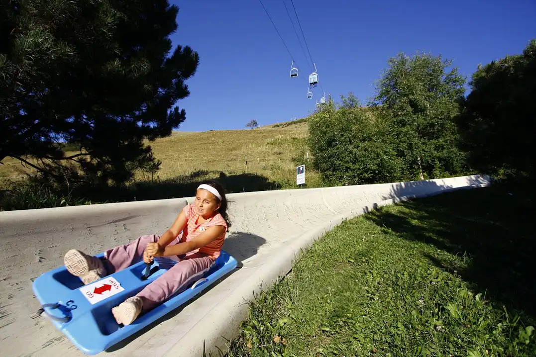 Les Deux Alpes alpine resort - Sledging
